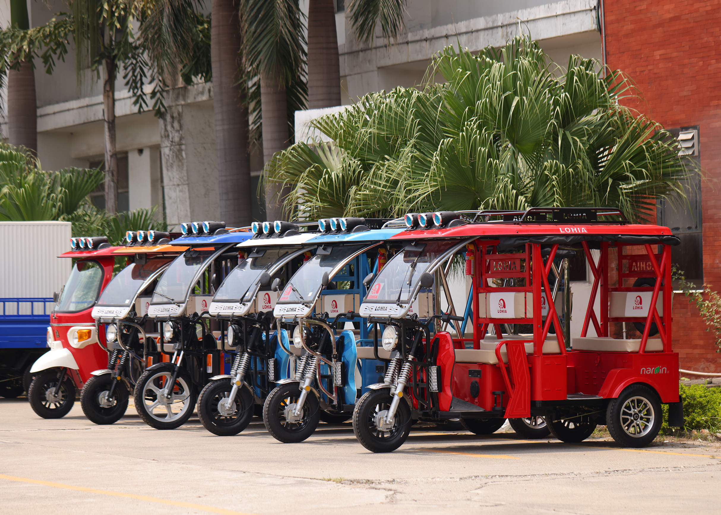 lohia auto electric three vehicle